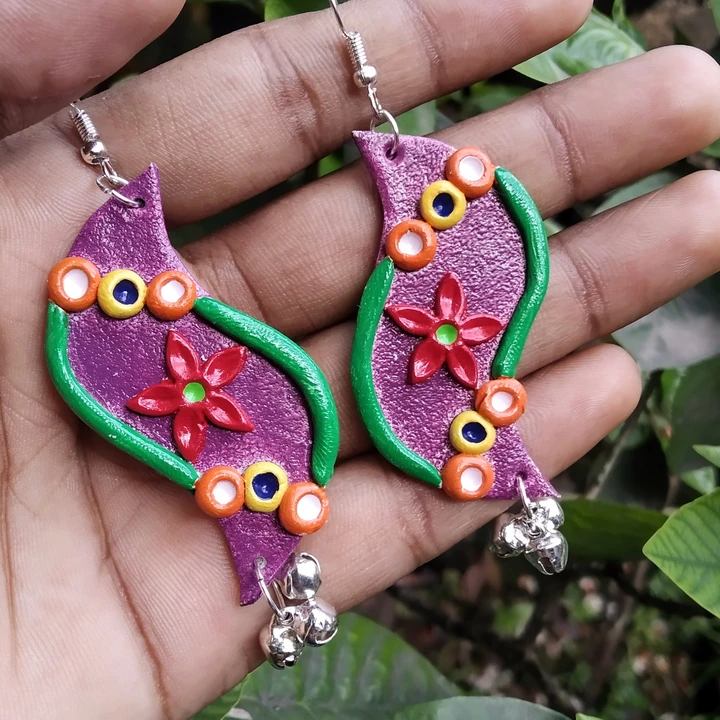 Floral earrings 03 uploaded by Ratnaabhushan on 7/1/2023