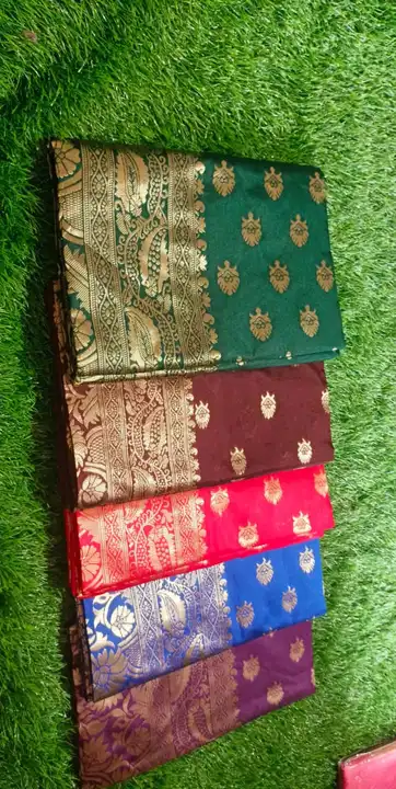 *BANARASI JKARD SAREE*

CAT 6+

WITH BLOUSE

PIC 1200

MINI ODAR 100

*RATE 260*

SEND TOKEN AND BOO uploaded by My saree collection on 7/1/2023