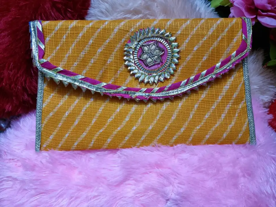 Ladies wallet  uploaded by Indiana Creations  on 7/1/2023