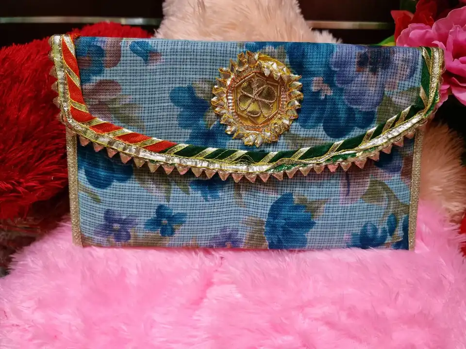 Ladies wallet  uploaded by Indiana Creations  on 7/1/2023