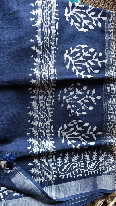 Product uploaded by Hendloom silk saree and sut on 7/2/2023