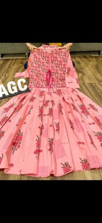 Post image *AGC*
(A new venture of NP) original

Floral printed premium cotton frock with attached jacket.
Length 44

Size    38 40 42 44 46

Price   1050 fs/_

*Ready to despatch*