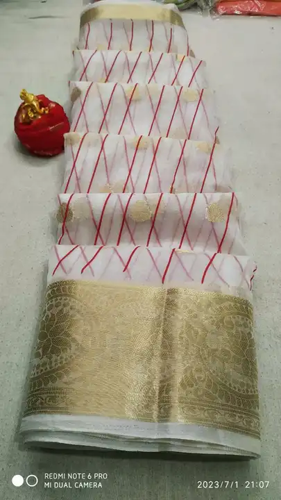This Summer Special organza Butti Zari Saree 💠💠
⚡⚡⚡⚡Super Posting👌👌
New launched💘💘💘💘
Pyore O uploaded by Gotapatti manufacturer on 7/3/2023