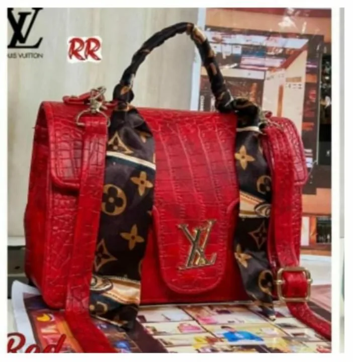 Handbag uploaded by Taibani collection on 7/3/2023