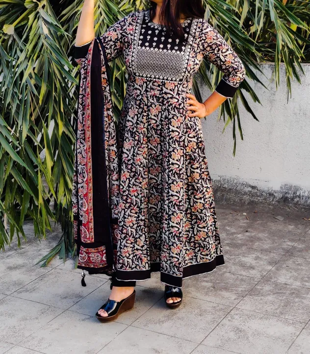 Rayon  Long frok style  kurti with pant and  Duppata  uploaded by JAIPURI FASHION HUB on 7/4/2023