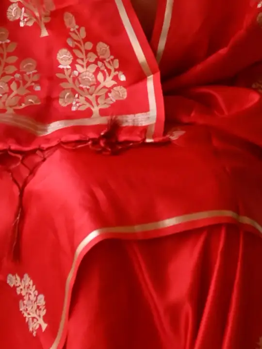 CHERY RED SATIN SOFT SILK SAREE uploaded by Mukesh Saree Centre on 7/4/2023