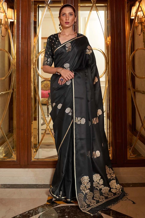 Product uploaded by Mukesh Saree Centre on 7/4/2023