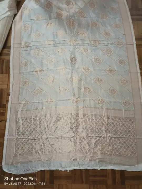 Banarasi duptta (silk) uploaded by Jalan fashion saree menufecturer on 7/5/2023