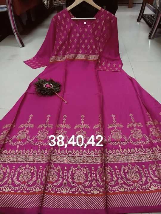 *👸  holi dhamaal*🥳

Reyon long kurtis

Size mentioned on pic

  uploaded by business on 3/15/2021
