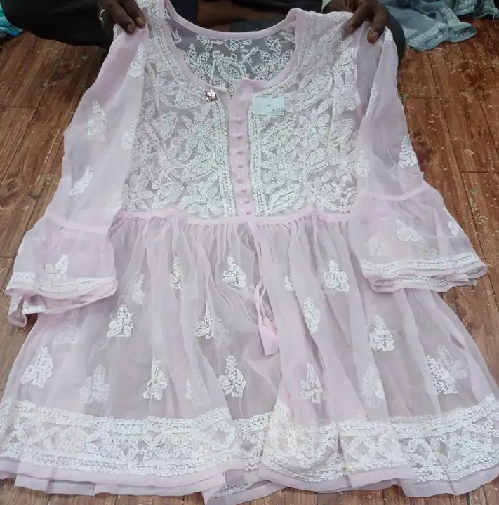 Short top uploaded by Lcf crafts (lucknow Chikan factory) on 7/5/2023