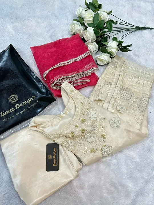 *Ziaaz Designs -brand that speaks for itself❤️*

Code 267 Noor gold

Organza Embroidered, handwork a uploaded by Ahmed fashion on 7/5/2023