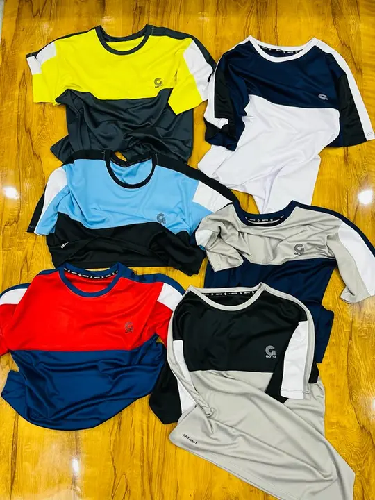 Men's T-shirt  uploaded by Satguru Sports on 7/5/2023