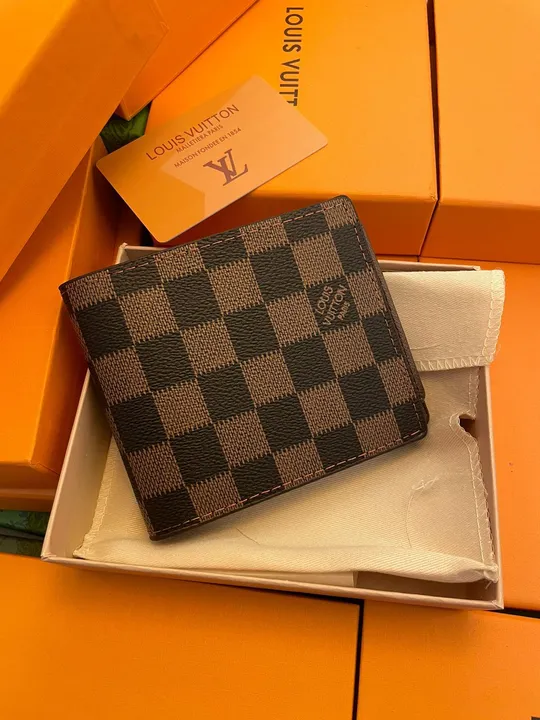 LOUIS VIITTON GENTS WALLET uploaded by business on 7/6/2023