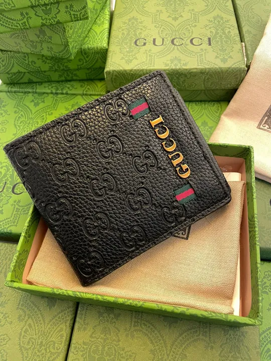GUCCI GENTS WALLET uploaded by Mavenlicious Rebells on 7/6/2023