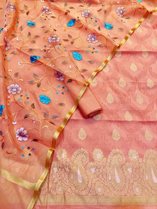 *HANDLOOM COTTON BANARASI SUIT*🌹

*Banarasi Soft cotton  Resham weaved suit with ORGANZA  embroider uploaded by Aanvi fab on 7/6/2023