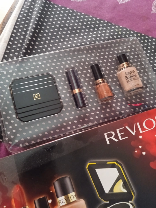 Revlon make up kit uploaded by business on 7/7/2023