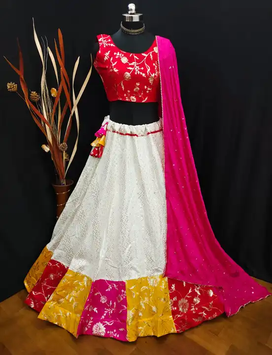 Lehenga  uploaded by Bhavya fashion hub on 7/8/2023