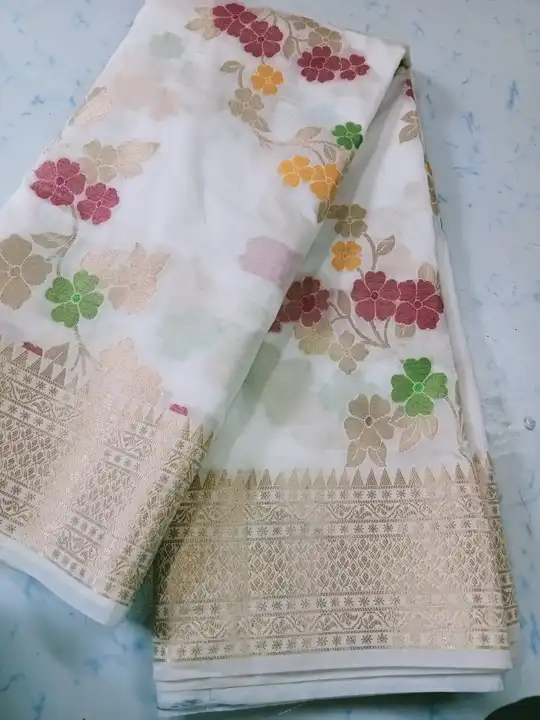Semi Silk Saree  uploaded by Hasan&Sons on 7/8/2023