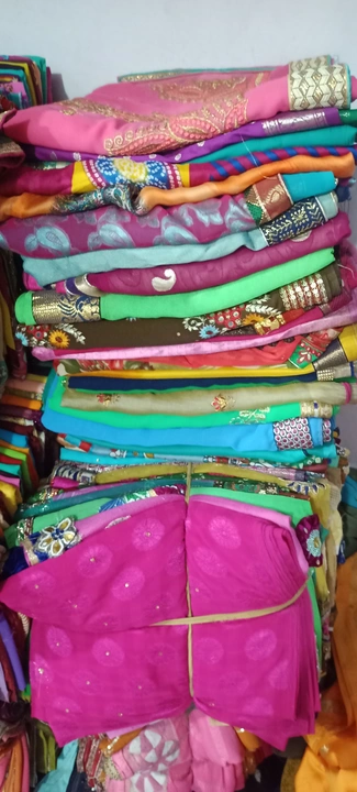 Post image I want 1000 pieces of Saree at a total order value of 100000. I am looking for 6.30. Please send me price if you have this available.