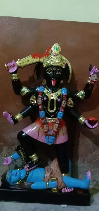 Marble maa kali statue size 2 fit price 20000 rupay contact uploaded by Ritika marble murti Art alwar on 7/9/2023
