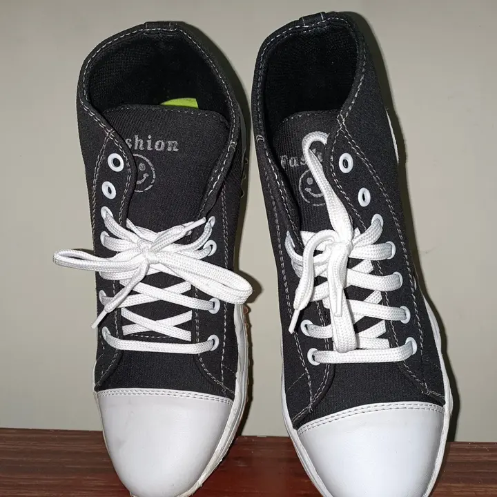 Product uploaded by Comfy shoes on 7/9/2023