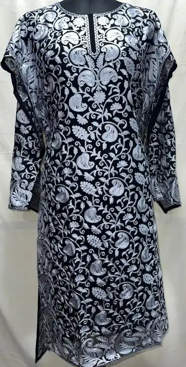Kurti  uploaded by R v shawls store  on 7/10/2023