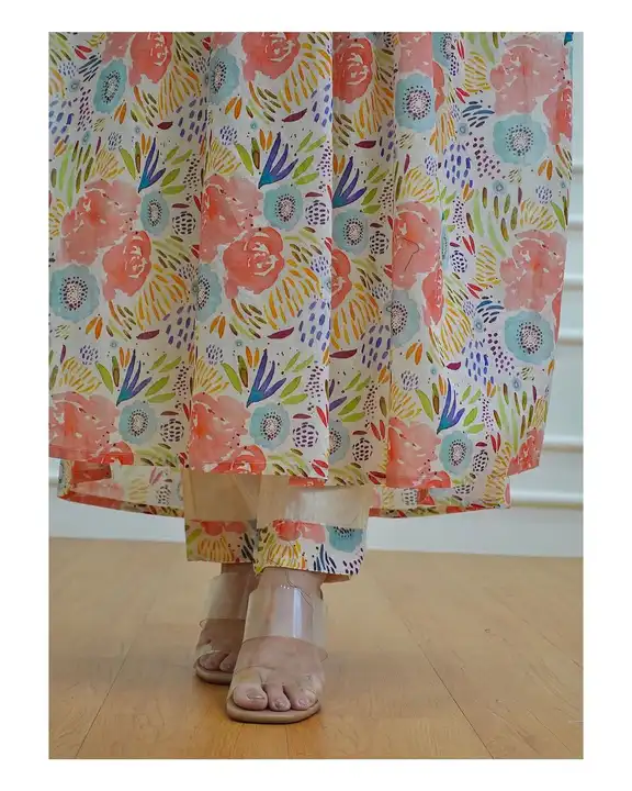 Kurti  uploaded by PANIHARI COLLECTION CENTRE on 7/10/2023