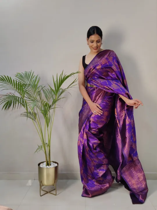 Butiful sarees uploaded by Villa outfit on 7/10/2023