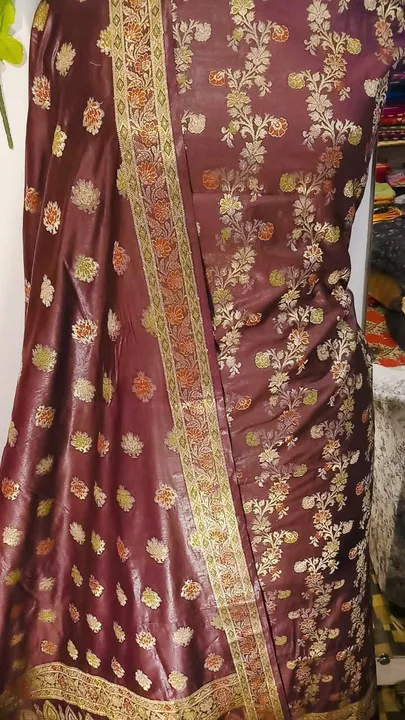 3 pis suit uploaded by Banarasi silk on 7/10/2023