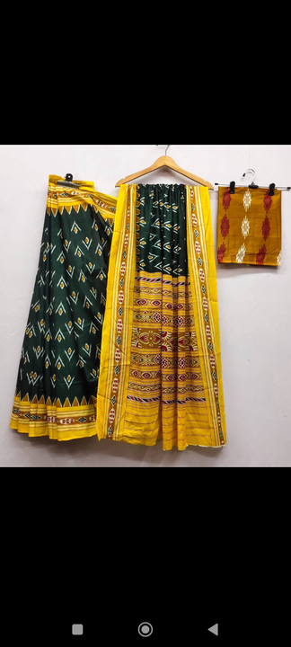 Cotton mulmul saree with blouse uploaded by Yug fashion on 7/10/2023