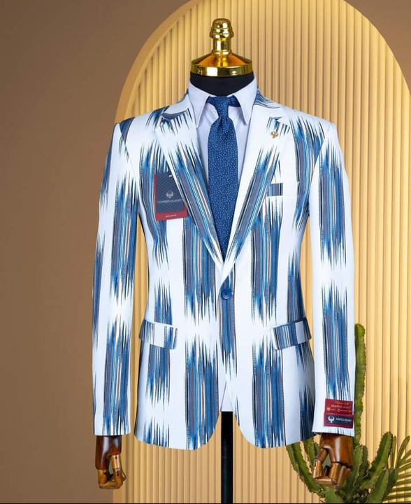 Man's suits uploaded by Coat,sute, blezar etc Manufacturer. on 7/10/2023