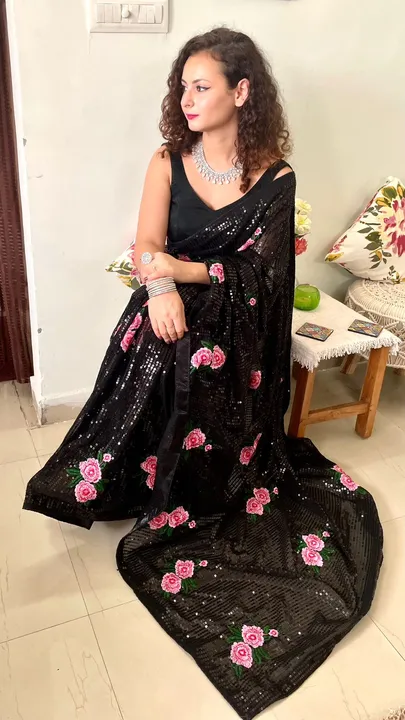 New trending saree  uploaded by Fashion designer saree  on 7/10/2023