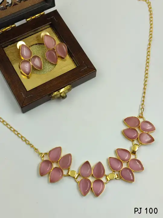 Product uploaded by Parshwa Jewellery  on 7/11/2023