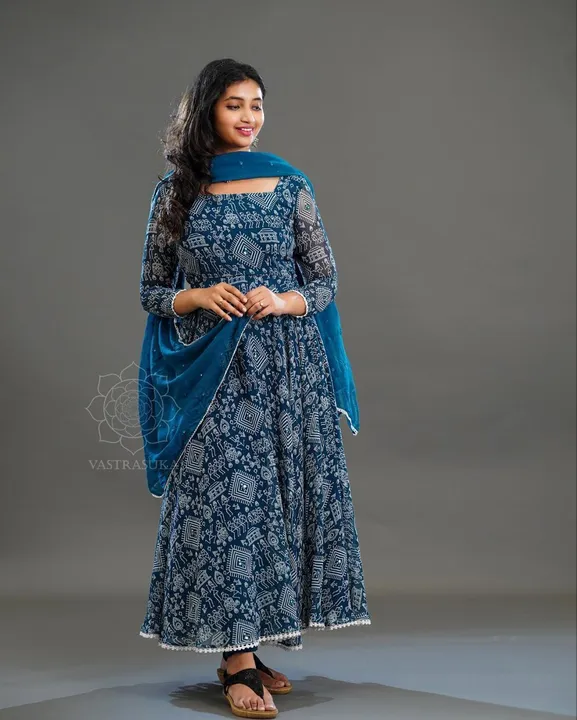 Printed gown paired uploaded by Feyazi art silk saree on 7/12/2023
