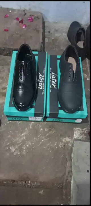 Oxford leather shoes alert airmax sole uploaded by business on 7/13/2023