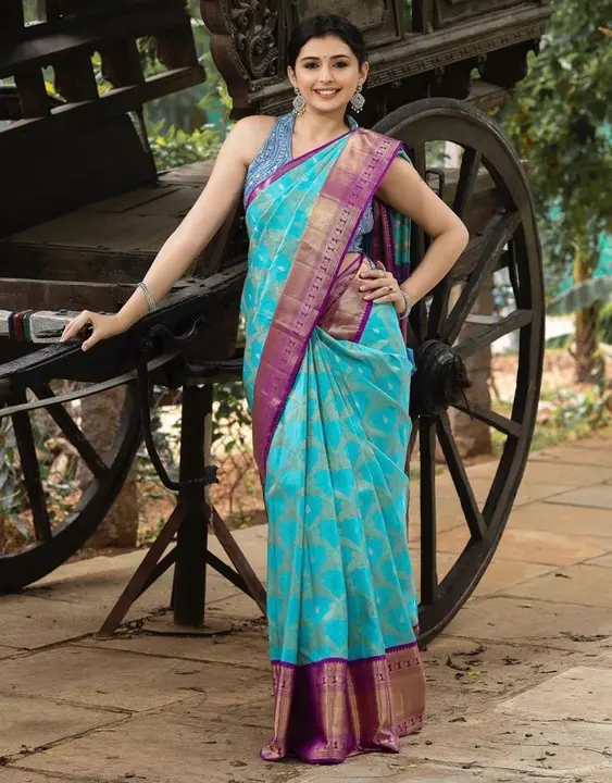 Rich pallu with allover flower design saree  uploaded by DHANANJAY CREATIONS on 7/13/2023