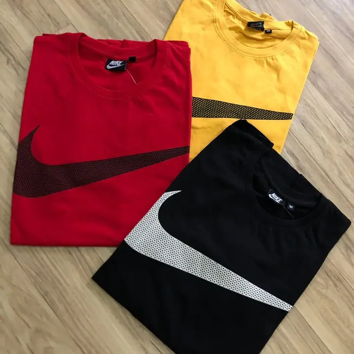 Men's Nike T-shirt uploaded by Magneto Store on 7/13/2023