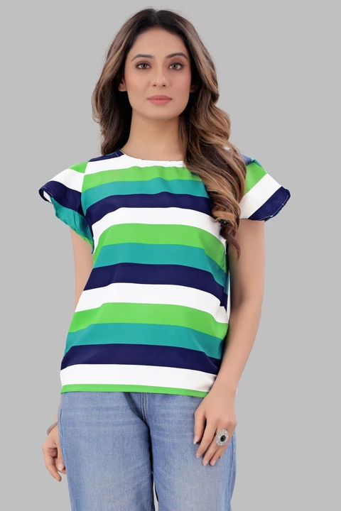 Girls top uploaded by NP STYLE CLUB  on 7/13/2023