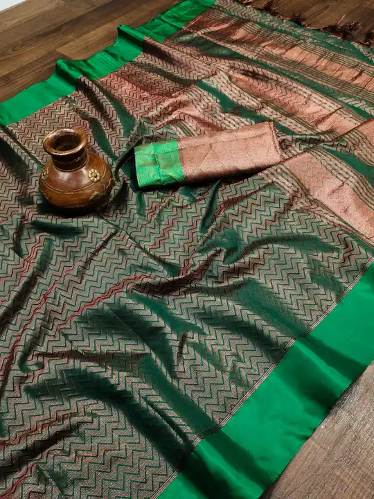 Zigzag silk saree with contrast blouse  uploaded by Kalpana creation on 7/13/2023