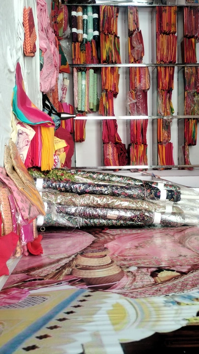 Warehouse Store Images of Rajawadi paridhan