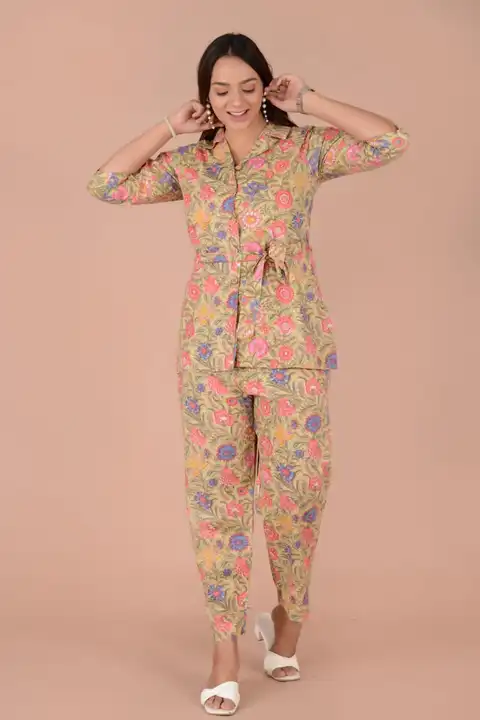 EXCLUSIVE COTTON PRINTED CO-ORDS SETS WITH PANT

SIZE:- 38-M,40-L,42-XL,44-XXL
 uploaded by business on 7/14/2023