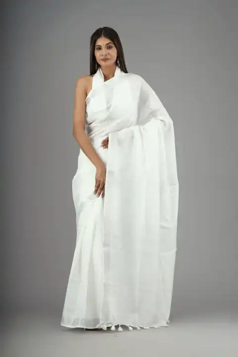 Linen fabric saree

Plane dye with blouse piece

Attached tassels
P uploaded by business on 7/14/2023