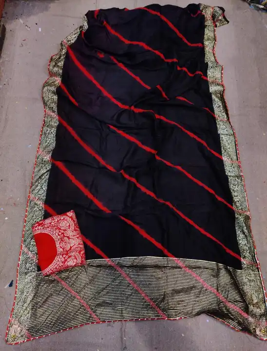 Pure dola zari chit pallu Fabric uploaded by Deepika Designer Saree on 7/15/2023