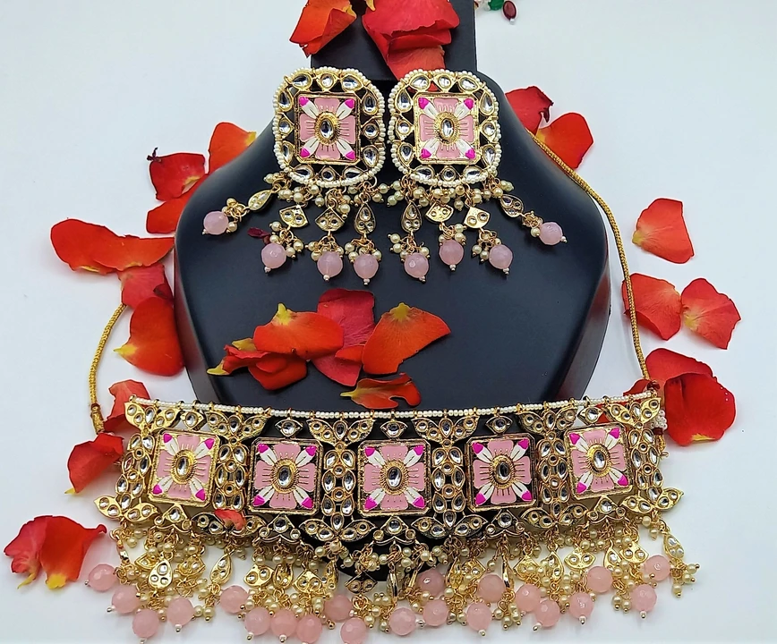 Pink Neckles with Meena and pearl work  uploaded by business on 7/15/2023