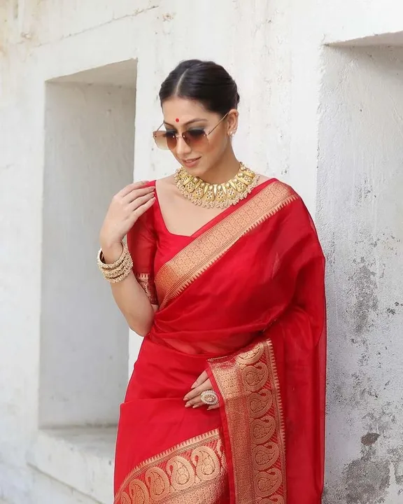 Butiful sarees  uploaded by Villa outfit on 7/15/2023