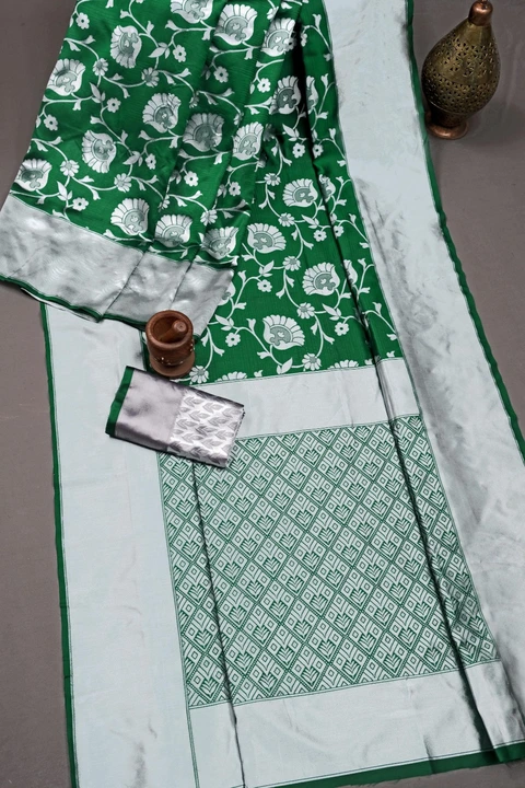 Rich Pallu With Allover Silver Flower Design Saree uploaded by DHANANJAY CREATIONS on 7/15/2023