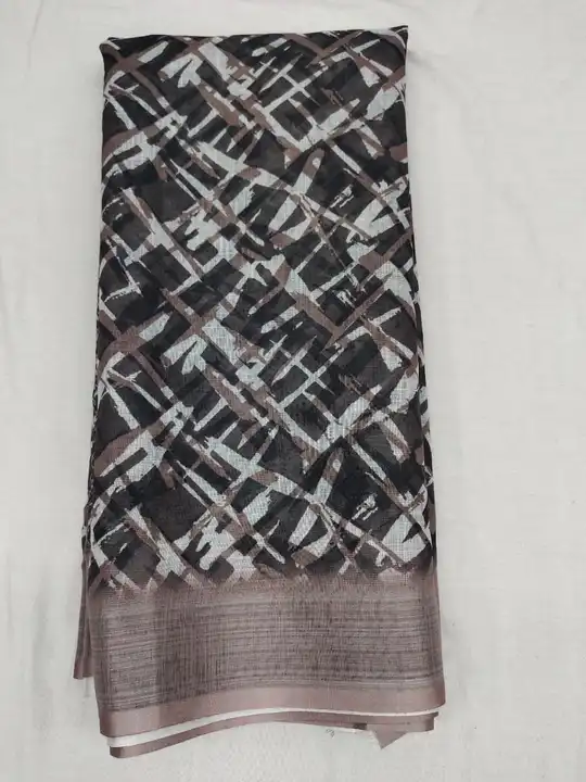 Linen digital print saree uploaded by N k sarees on 7/15/2023