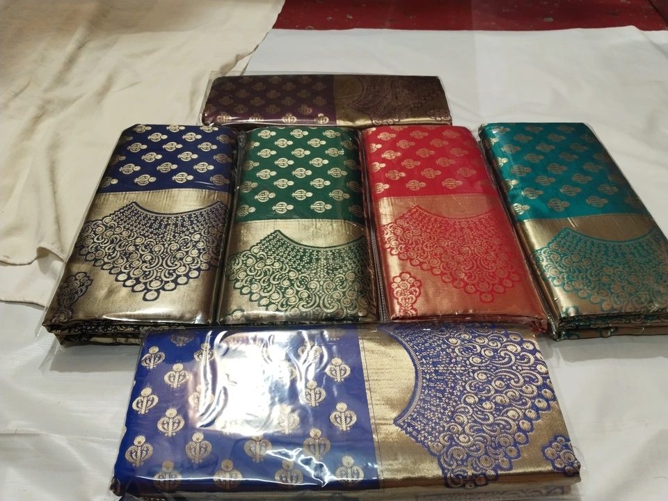 Product uploaded by Aboroni saree Collection on 7/16/2023