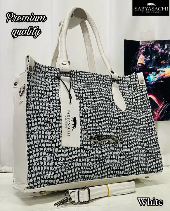 Post image I want 50+ pieces of Bags at a total order value of 500. I am looking for Reseller most welcome. Please send me price if you have this available.