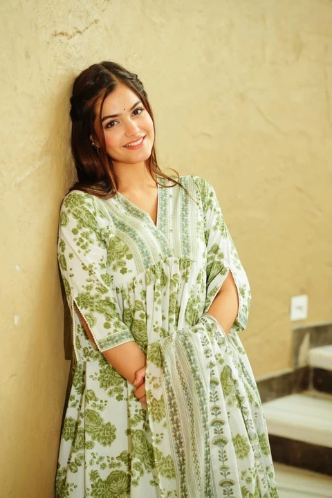 Post image Jaipur Fashion Kurtis has updated their profile picture.